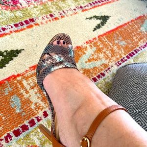 Jessica Simpson heels